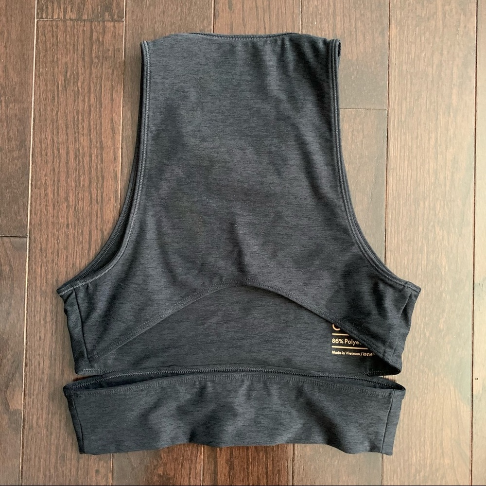 Outdoor Voices Slashback Crop Top - Picture 2 of 4